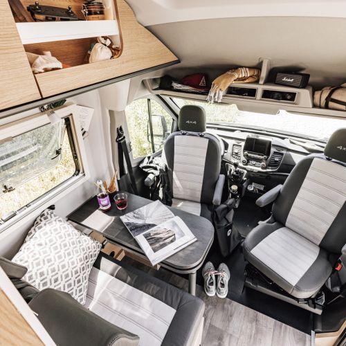 Dank Drehstühlen mehr Platz im Camper